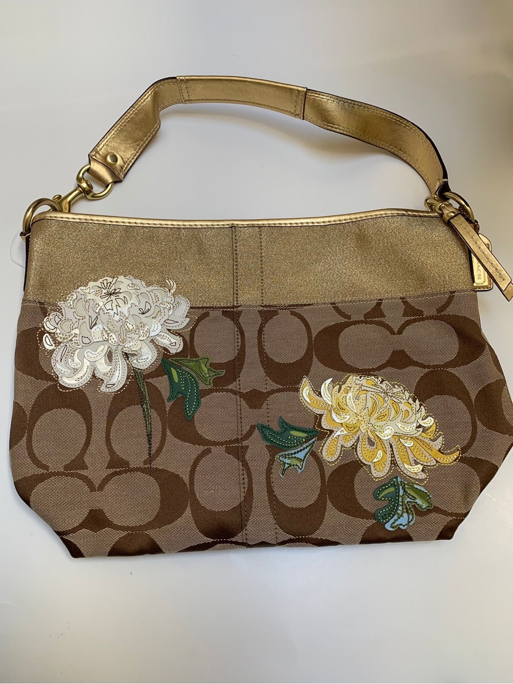 BNW Plastic Tag Vintage Coach Gold Leather Trim Floral embroidered Hobo Bag